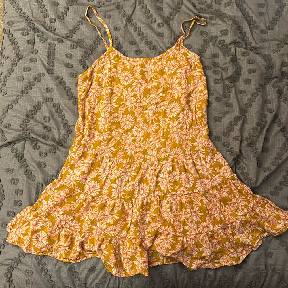 ✨3/$20 Bundle Sale✨ 
Wild Fable Floral Dress Large
